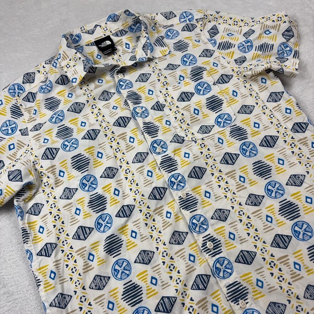 The North Face Button Up Shirt Men L White Geometric Short Sleeve Lightweight